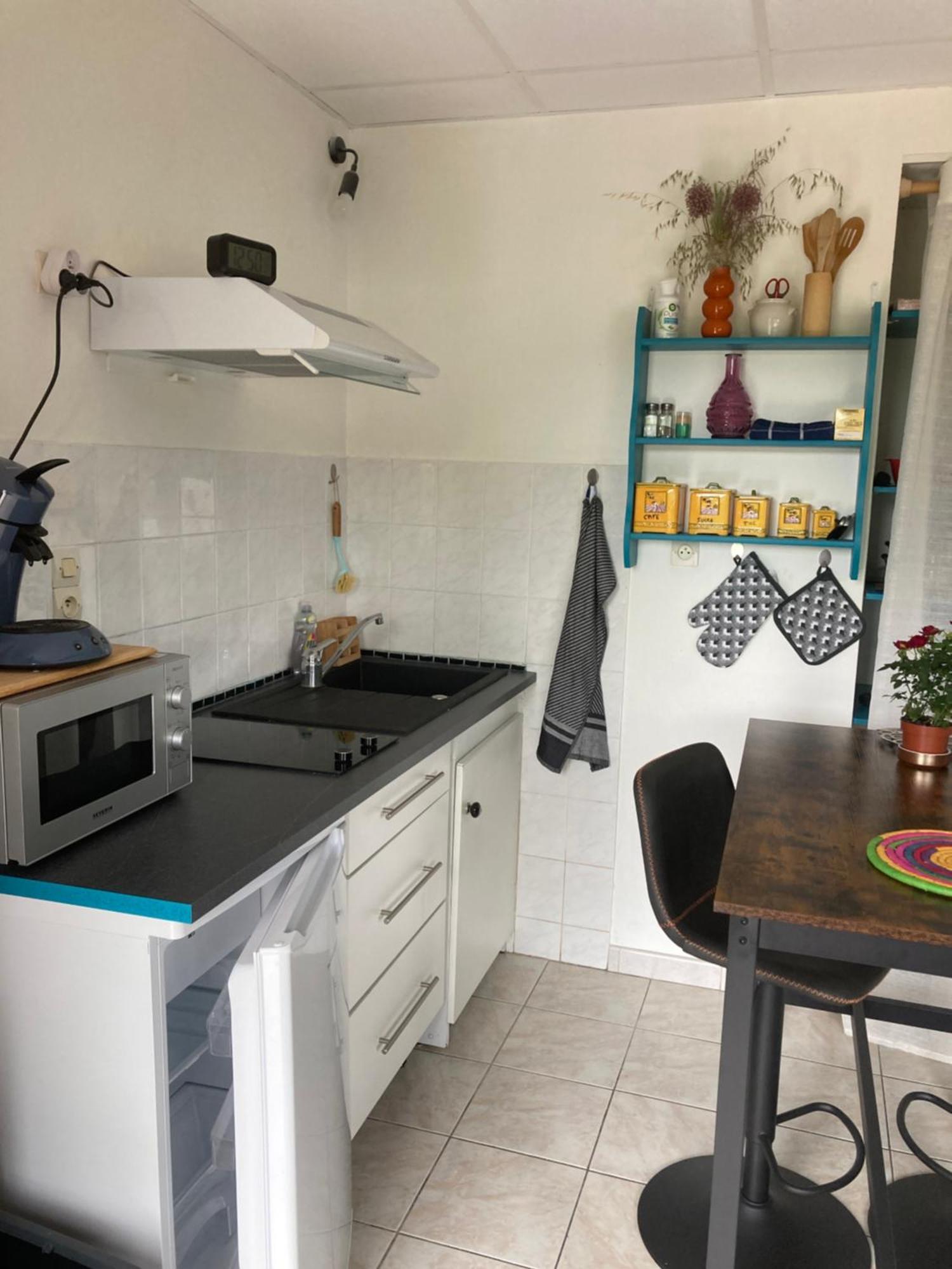 Chez Stella 1 Piece Canape Lit Deux Personnes, Cuisine, Sdb Separee Caylus Zewnętrze zdjęcie